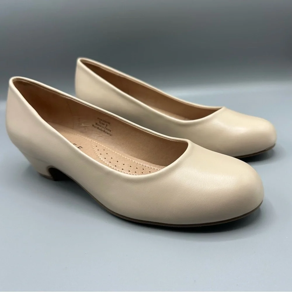 Journee Collection Round Toe Pump Women's Size 9 Nude Beige